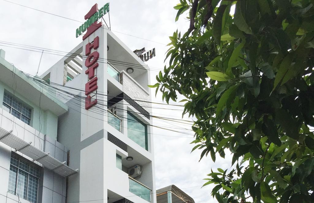 Number One Hotel Can Tho Esterno foto